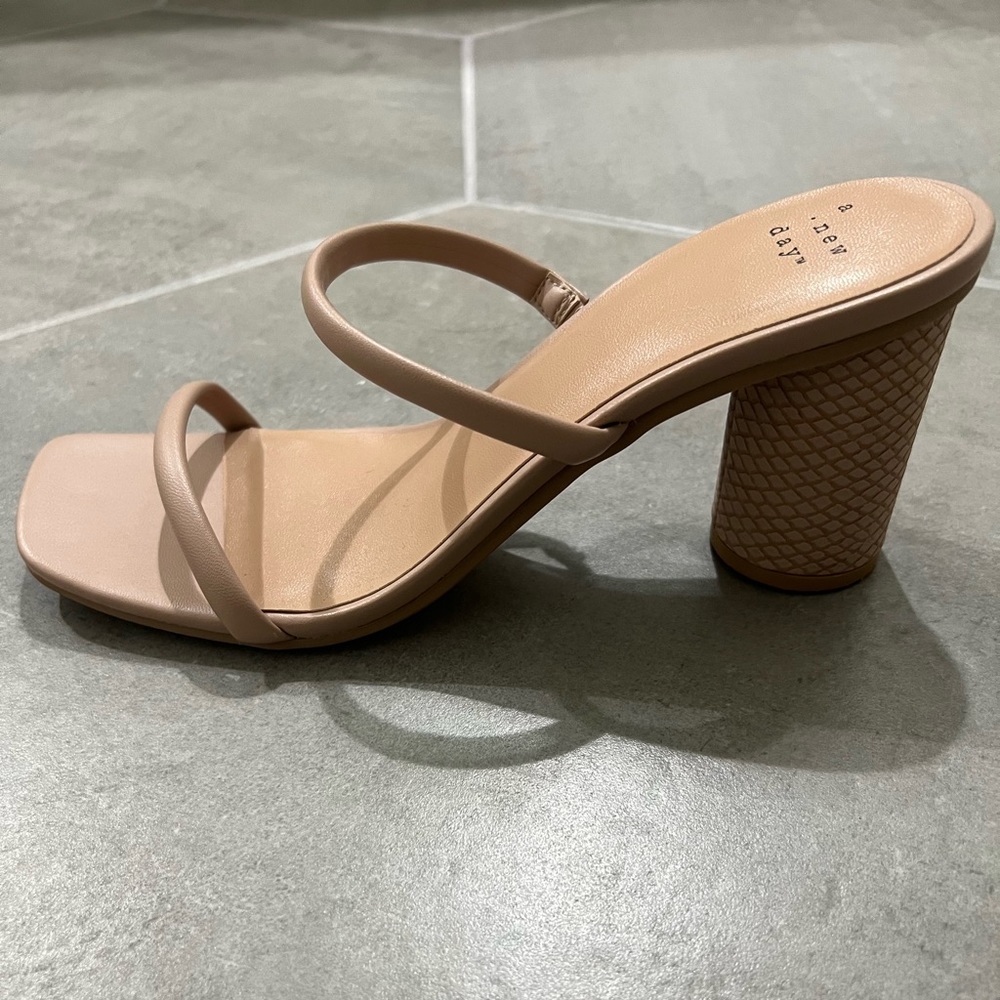 A new day - tan rounded block heel, with a square toe - Picture 2 of 13